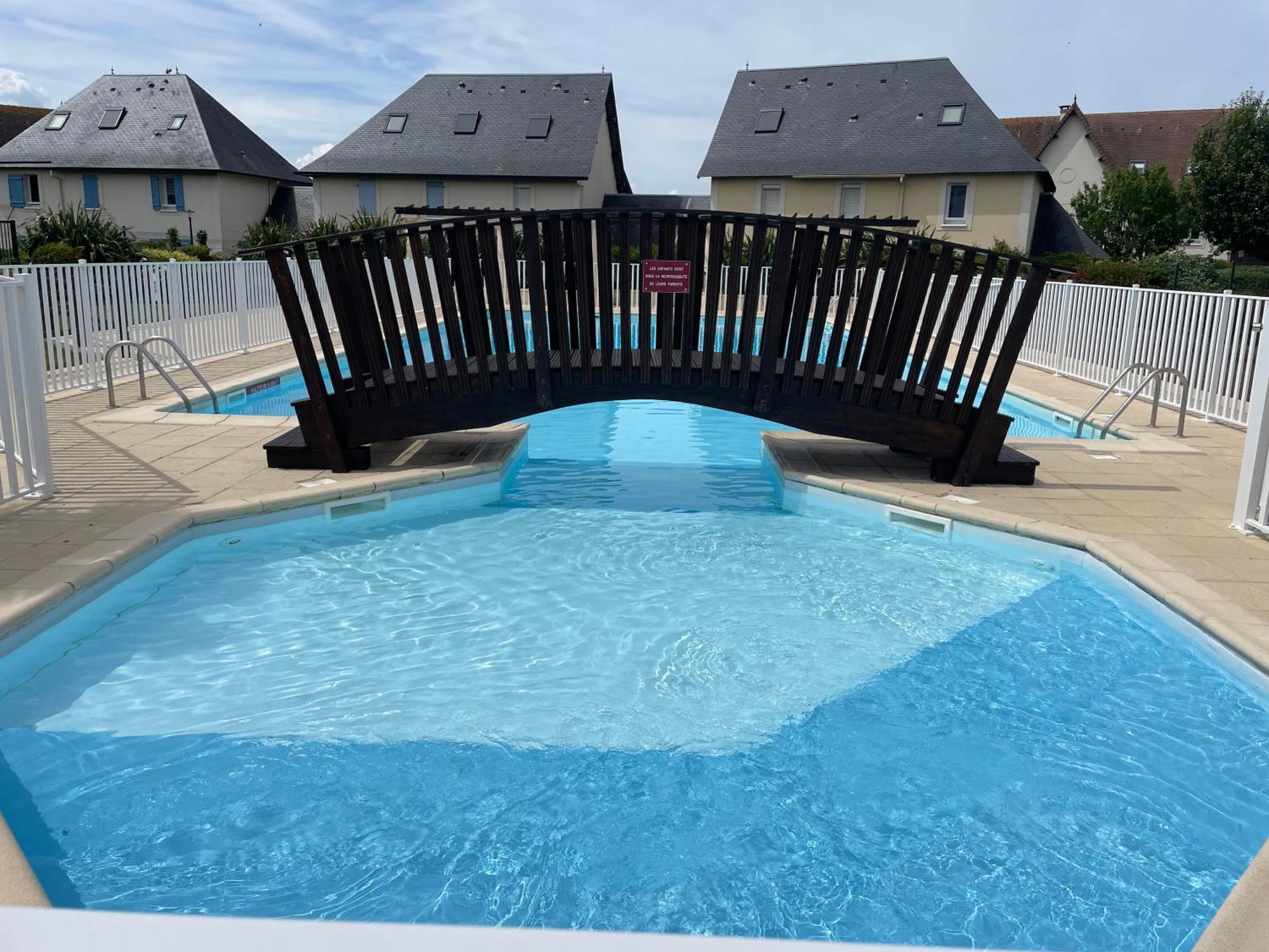 L'alouette Maison 4/5pers Piscine/mer Cabourg A Pied Ferienhaus *